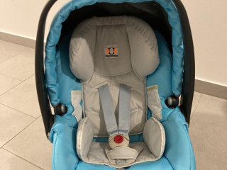 peg-perego-vajicko-s-bazou-do-auta-bez-isofixu