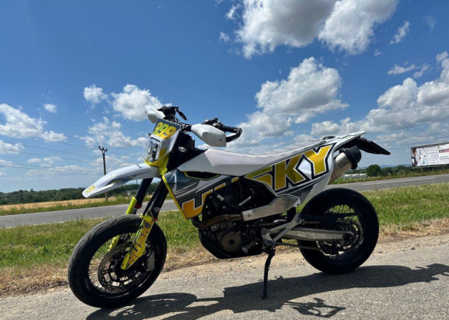 husqvarna-sm701-mozna-vymena-za-e-bike-big-0