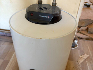 predam-elektricky-ohrievac-vody-50l