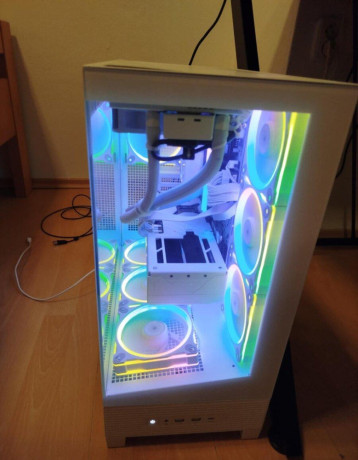 amd-ryzen-7-7800x3drx-9070-xt32gb-ddr5-rezervovany-do-51-big-0