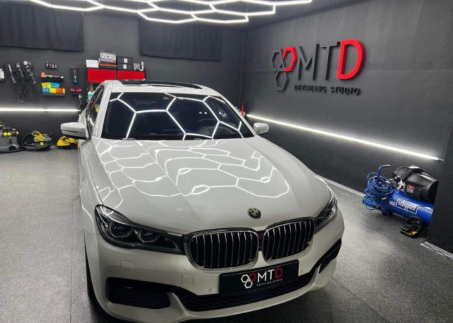 predaj-bmw-7-235-kw-2993m3-big-0