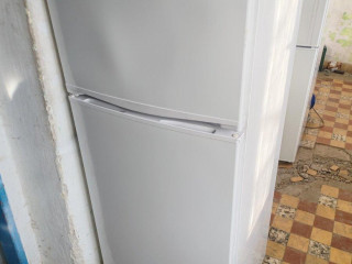 predam-chladnicku-whirlpool-140cm