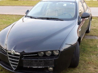 rozpredam-na-nahradne-diely-alfa-romeo-159