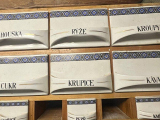 keramicke-starozitne-nadoby-na-potraviny