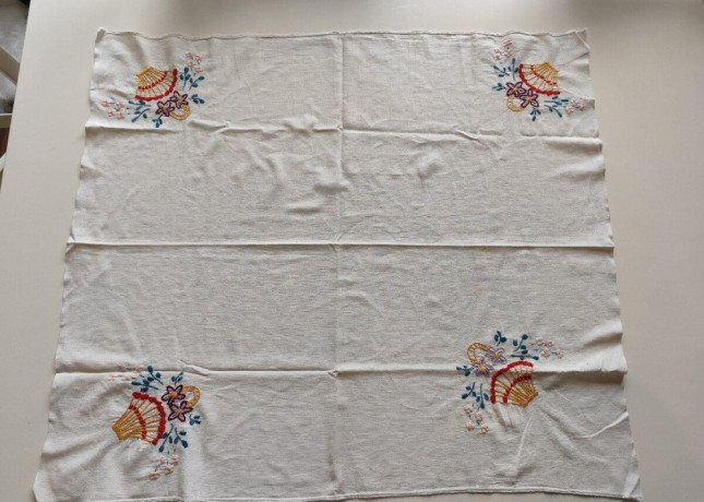 predam-stare-vysivky-na-stenu-big-0