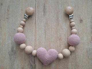 ruzova-retiazka-na-kocik