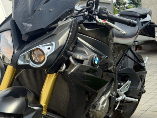 bmw-s-1000r