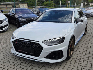 audi-rs4-competition-plus-karbon-bo-v-max