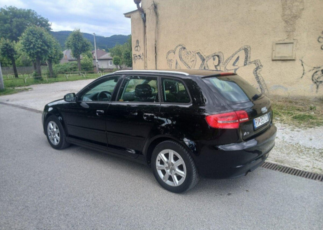 audi-a3-sportback-16tdi-cr-facelift-2011-big-0