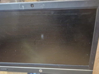 predam-hp-compaq-elite-8300-s-monitorom