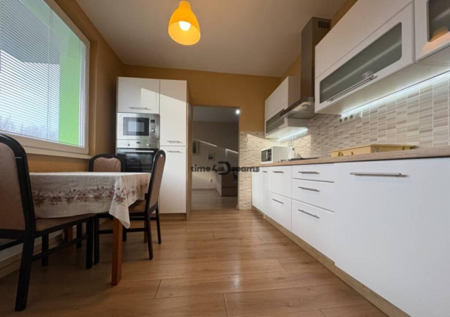 na-predaj-3-izbbyt-balkon-pivnica-satnik-spajza-big-0