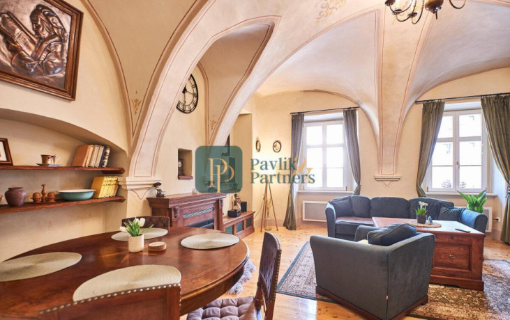 predaj-krasny-2-izbovy-apartman-historicke-centrum-big-0