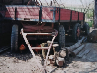 stvorkolesova-vlecka-za-traktor