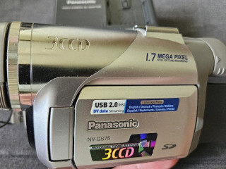 kvalitna-3ccd-digitalna-kamera-panasonic