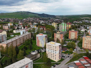 na-predaj-byt-tvrdosin-medvedzie-2-izbovy-byt-s-balkonom