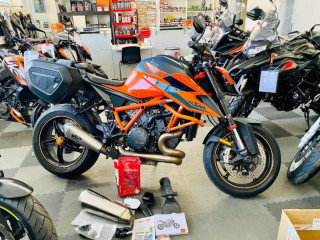 ktm-1290-super-duke-r-spark-soft-vybava-50000