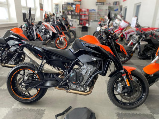 ktm-890-duke-tech-pack-najeto-13000-km-top