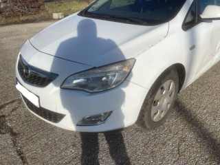 rozpredam-opel-astra-j-17-cdti-81kw-a17dtr-iv-4