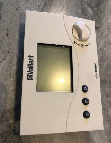termostat-vaillant-colormatic-330-big-0