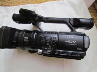 sony-hvr-z1-e