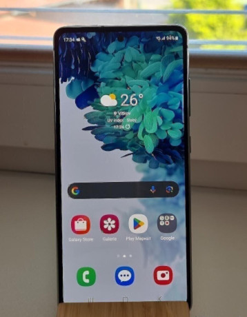 samsung-galaxy-s20-fe-big-0