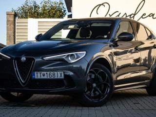 alfa-romeo-stelvio-29-v6-twin-turbo-q4-quadrifoglio-verde-a