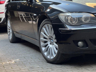 bmw-750i